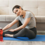 Партнерський проєкт: Заняття спортом вдома. 5 рекомендацій для вправ без абонемента в спортзалі та курс відеотренувань