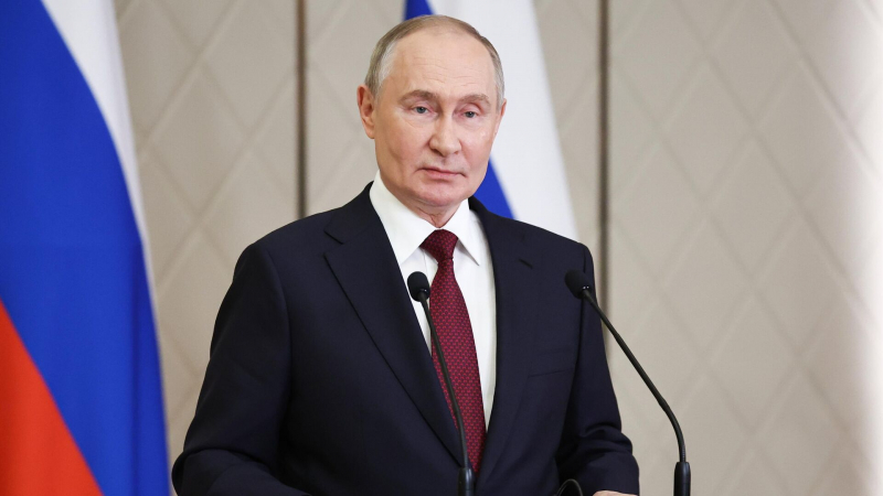 Путин рассказал, к чему приведет передача Киеву ядерного оружия